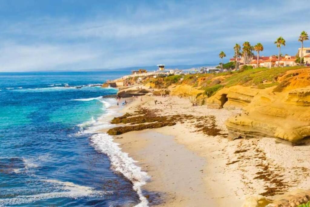 Holiday home Lajolla By The Sea- Ocean Views Beachside