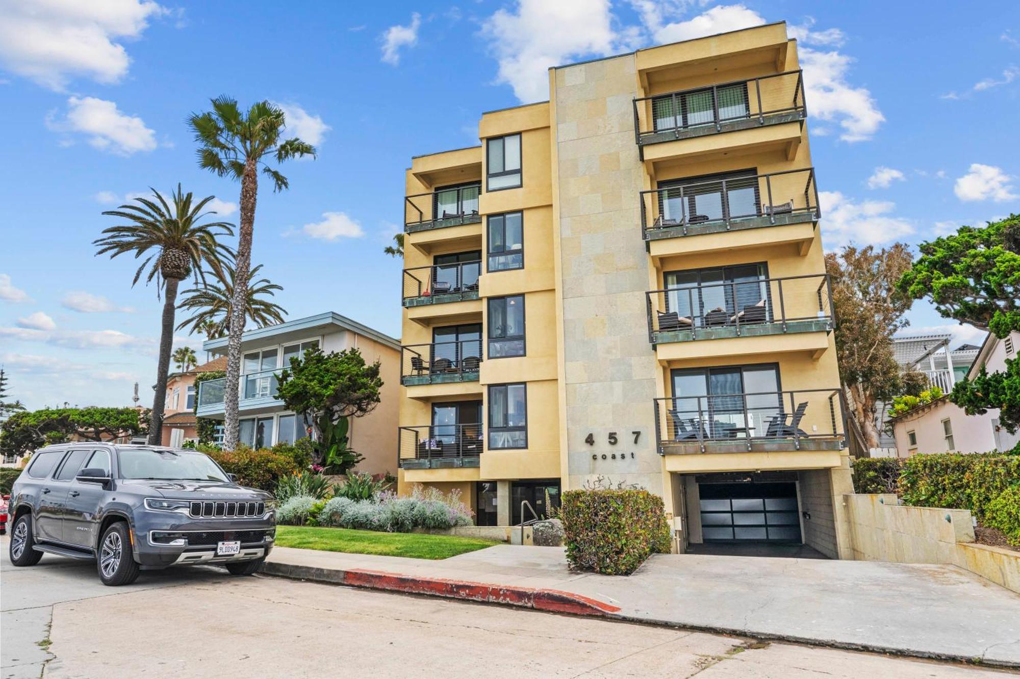 Lajolla By The Sea- Ocean Views Beachside Holiday home