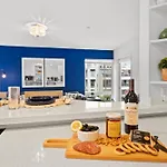 Lajolla By The Sea- Ocean Views Beachside